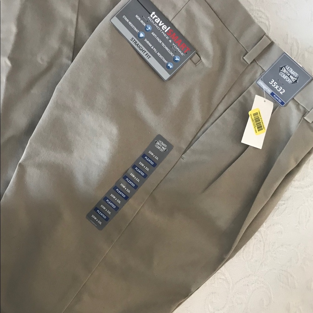 Men’s Roundtree & Yorke travel smart pants 35x32